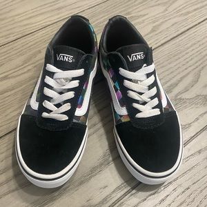 Kids Vans ward low top.